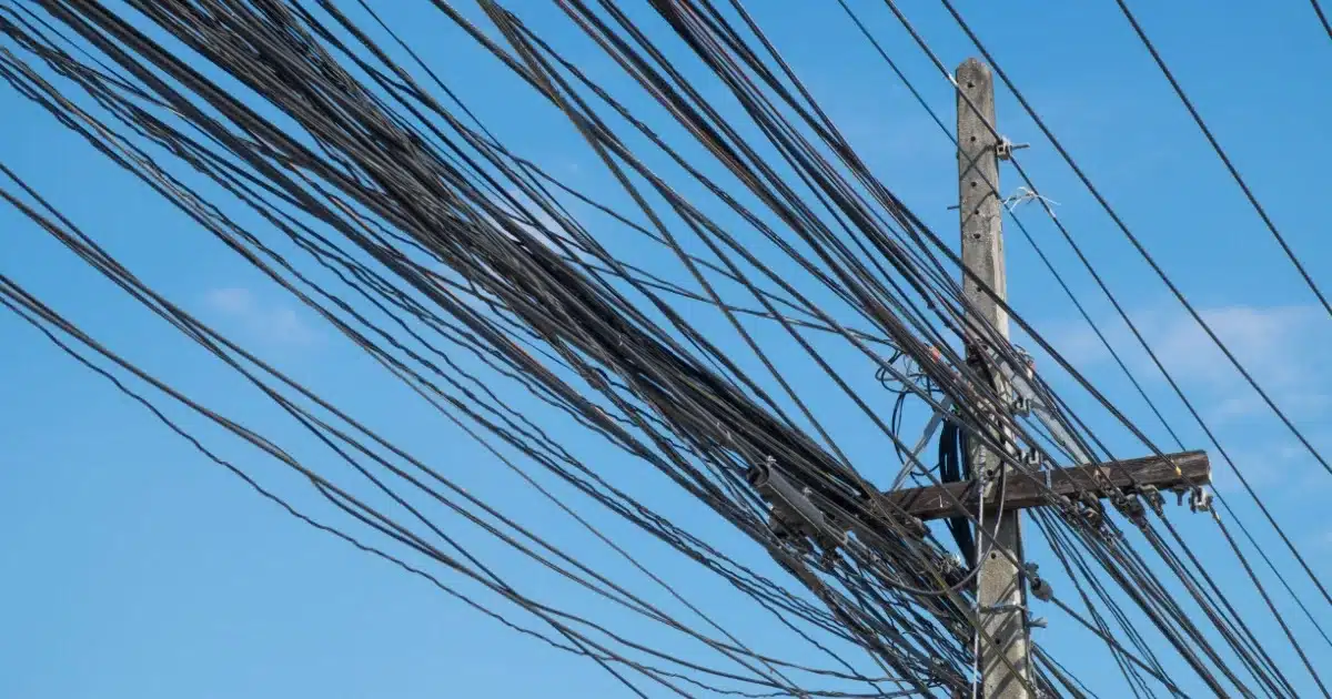 Grid Modernization Becomes Critical Bottleneck in Energy Transition as Electric Cooperatives Struggle